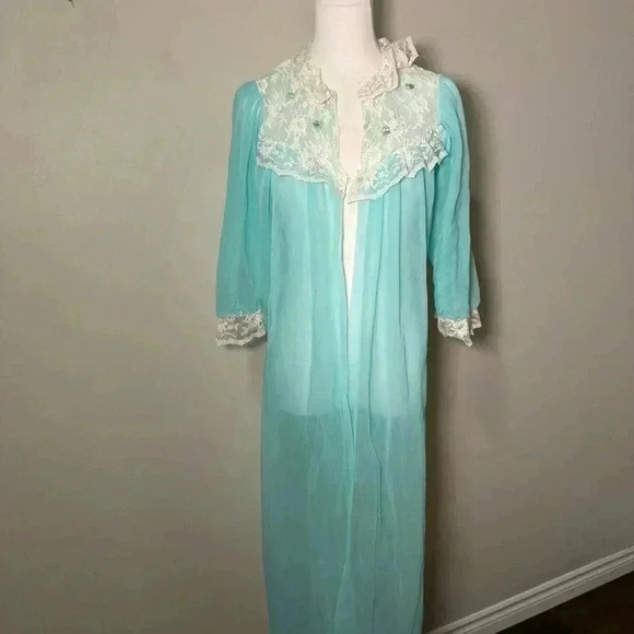 Vintage lace penoir gown and robe M cottagecore coquette - Picture 2 of 5